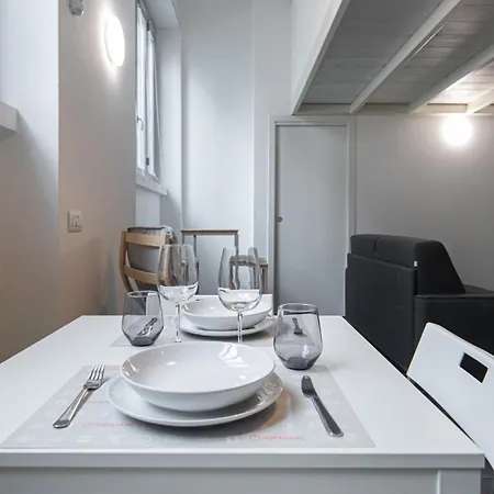 Carcano 27 Apartamento Milão